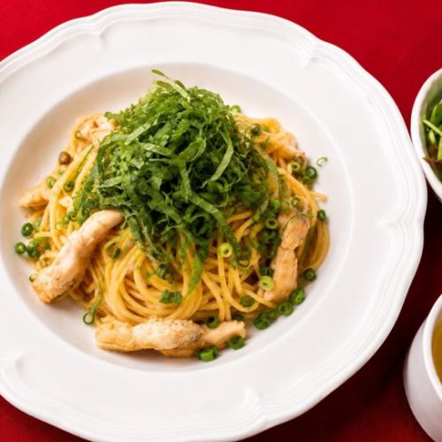 This month's special pasta lunch set: Pasta with conger eel aglio e olio.