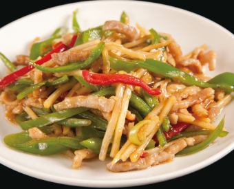 豚肉とピーマンの細切り炒め