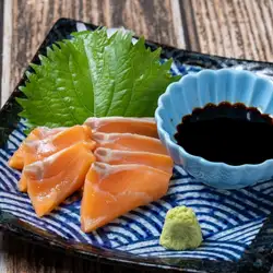 三文魚生魚片