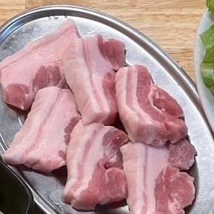 톤토로 / 차 미 돼지 장미 고기 / 니치난 치킨 모모 각