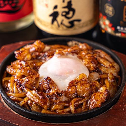甘辛牛すじ焼うどん