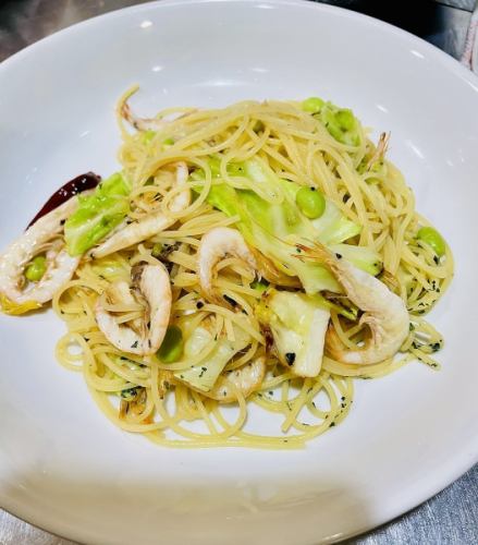 今日意面:白虾青豆辣椒面