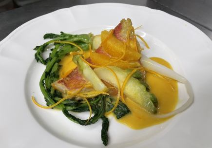 仅限午餐时间：[E]午餐鱼类套餐：4,180日元（含税）