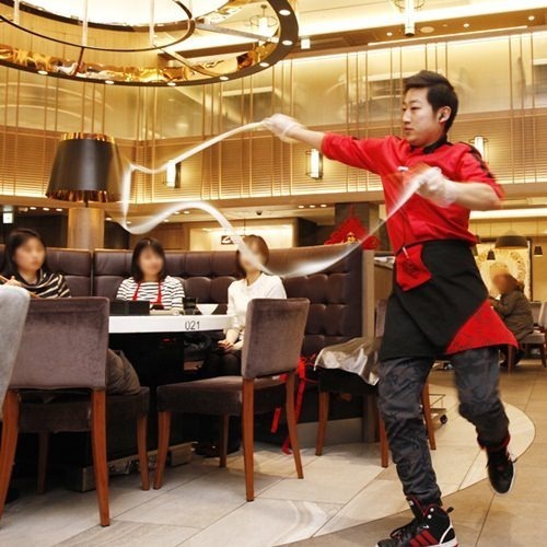Please enjoy the "Kung Fu Noodles" prepared by our skilled chefs!