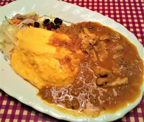 スパイシーなオム・チキンカレー