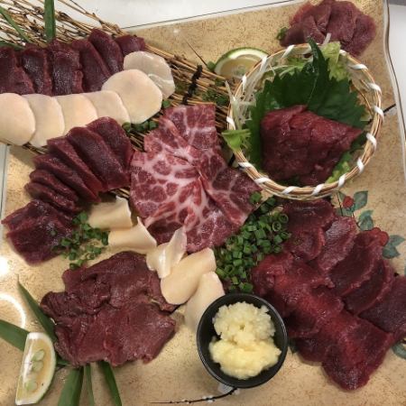 【鲜鱼生鱼片+马肉生鱼片、鰤鱼涮锅或和牛牛排】10道菜仅需4,300日元→3,800日元