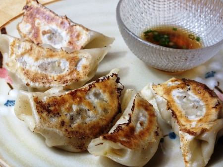 かつを100％絶品餃子