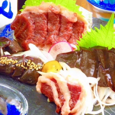 馬刺し三点