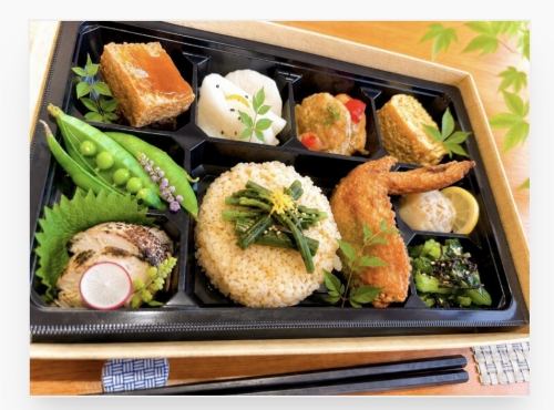 スペシャルな弁当がテイクアウト、デリバリーで楽しめます。