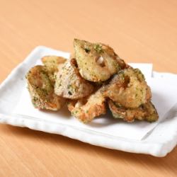 Deep fried lotus root with seaweed and salt (1 portion)