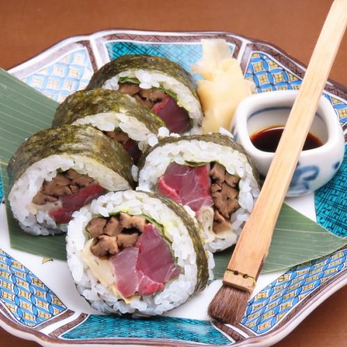 天然鰤といぶりがっこ巻き寿し