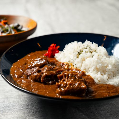 欧風牛タンカレー