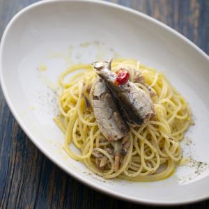 Japanese style peperoncino of oil sardine