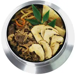 松茸と牛焼肉の釜めし