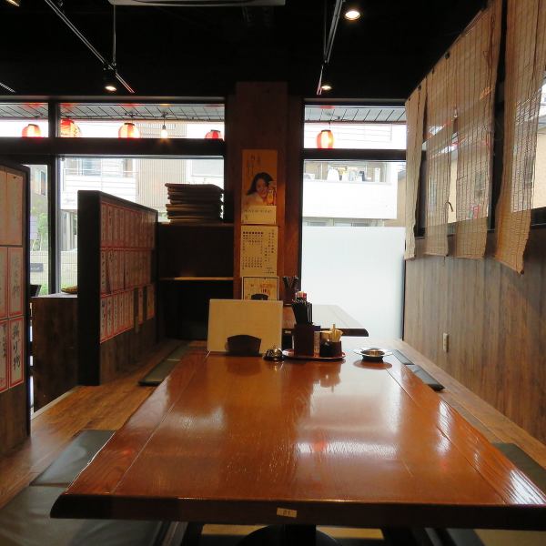 [Up to 10 tatami mat seats] We have tatami mat seats for you to enjoy slowly, and can accommodate up to 10 people.It can be used in various situations such as banquets and family dinners.