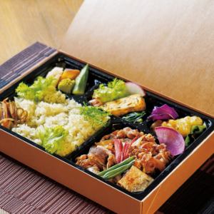 特選牛のすき焼きと10種の野菜御膳