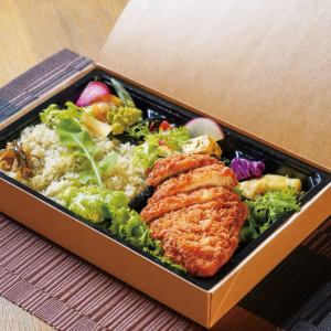 熟成ポークの柔らか豚カツ御膳