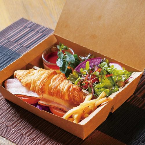 発酵バター香るクロワッサンBLT BOX