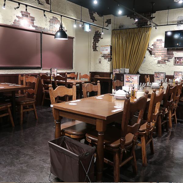 The bright and lively interior is perfect for a company drinking party! From small groups to large groups, we have seats to suit the number of people ♪ Recommended for a drink after work ☆