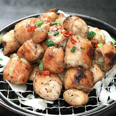 【居酒屋定番】白コロホルモン炭火焼