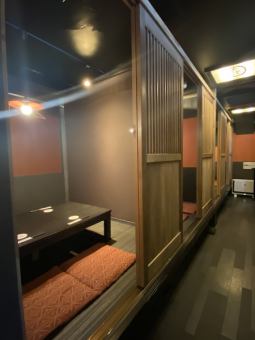 [Popular sunken kotatsu tatami room♪] This tatami room is perfect for banquets, dates, girls' night out, etc.☆