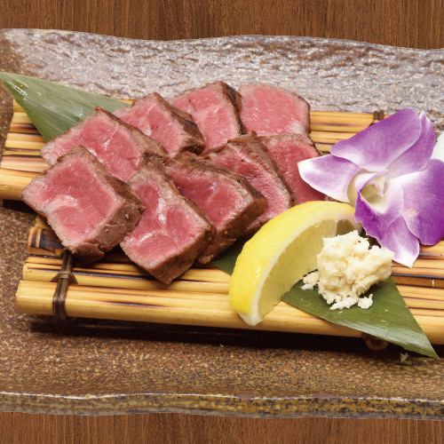 おきなわ和牛モモ肉の炙り焼き