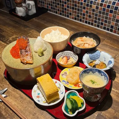 【釜戸ご飯ランチ】釜戸ご飯と極厚炭火焼き銀鮭御膳　