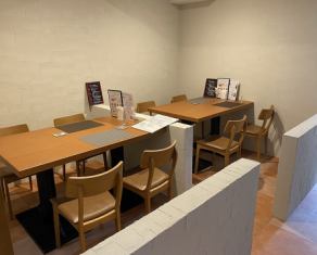 4名掛けテーブル×2