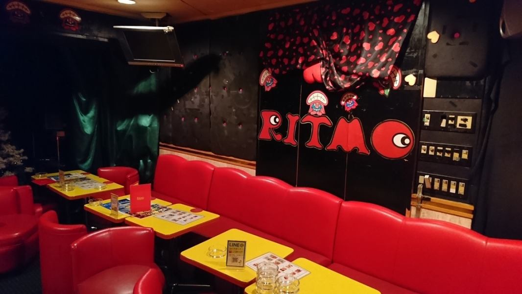 貸切パーティー承っております！忘年会・新年会・歓送迎会や誕生会などどんなことでもご相談ください。人数、ご予算に合わせて、また時間帯も多様。タレントの出張営業も行っており、様々なイベントへのブッキング可能です。お客様により楽しんでいただけるよう、プランニングしプロデュースさせていただきます！