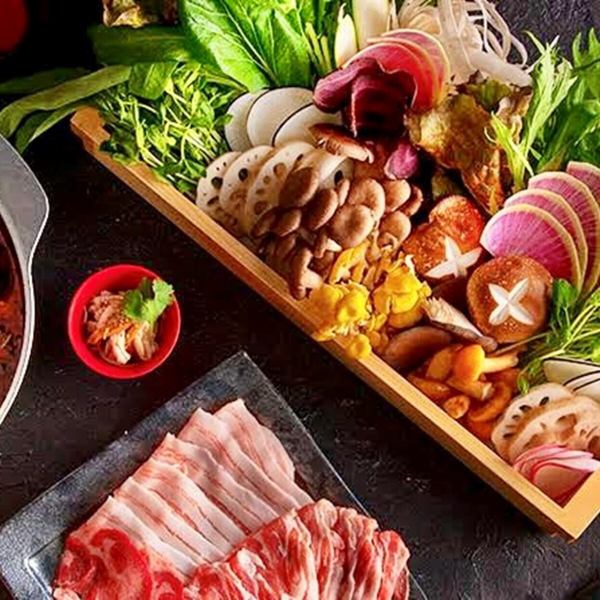 【こだわりの厳選食材】　肉/野菜　各種