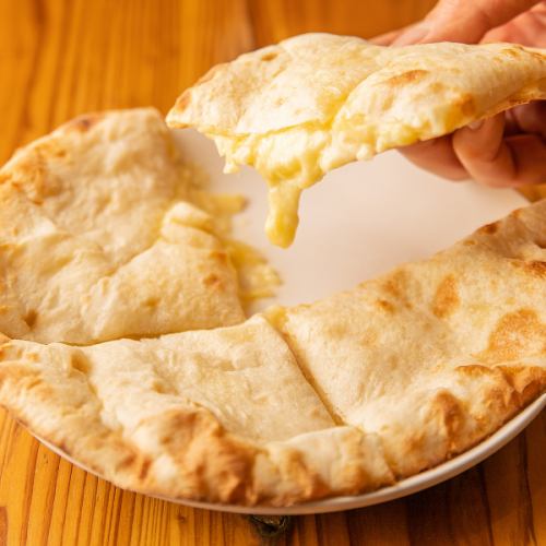 There is no mistake that you will be addicted to once you eat [Cheese Nan]