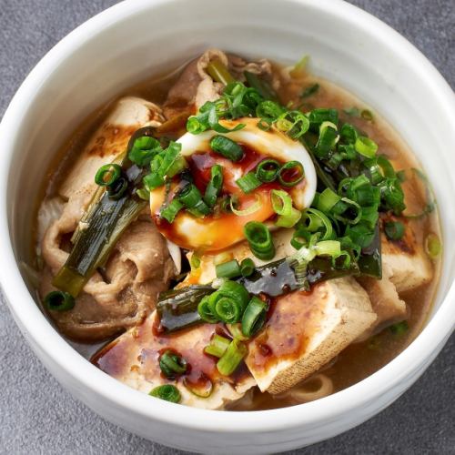 豬肉豆腐配溏心蛋