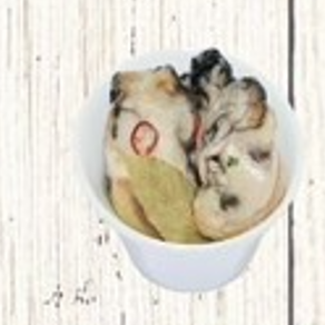 Smoked oysters in oil