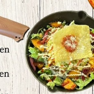 以蔬菜為主要原料的 King Taco Rice。 ※加收50日圓（含稅）即可加辣。