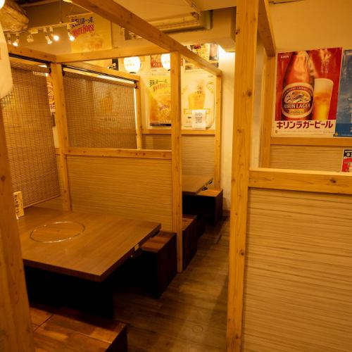 A semi-private room for 2 people or more, perfect for a relaxing date or anniversary♪