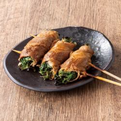 牛肉のカイワレ肉巻き串