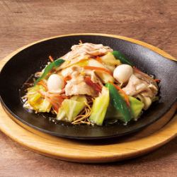 Huge! Thick fried noodles with thick sauce