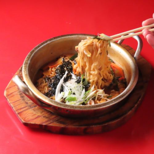 【冬にピッタリ】心まで温かく!HANJAN特製プデチゲ