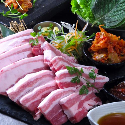 [Authentic Korean taste!] Samgyeopsal (pork belly)