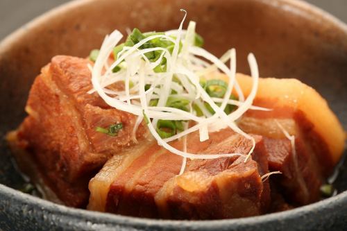じっくり煮込んだとろ～り豚の角煮