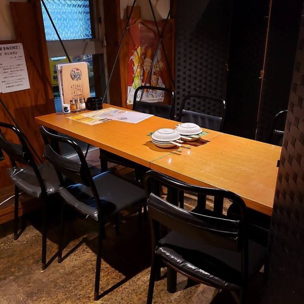 There are various seats so that you can come to the store regardless of large or small number of people ♪ Semi-private room seats 3 to 8 seats can be used for family use ◎ Other 32 digging kotatsu seats, counter Banquet with 4 seats and maximum capacity of 52 people is possible!
