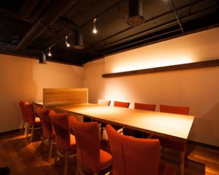 We are keeping in mind the space where the customer can spend leisurely, such as interior decoration and indirect lighting in Japanese!