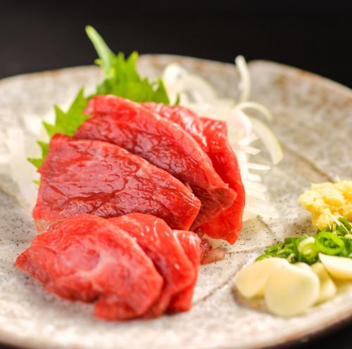 Fresh horse meat directly delivered from Kumamoto Prefecture♪