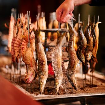 【特選】全9品大海老・タラバガニ、はかた地鶏の炉端焼きや鰻のお茶漬け『香~KAORI~』9,500円