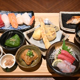 【사치품 밥상 ◎】은 다라 사이쿄 구이와 회 2점 모듬, 튀김 모듬, 주먹 5관 등 7품 “런치 밥상 B”