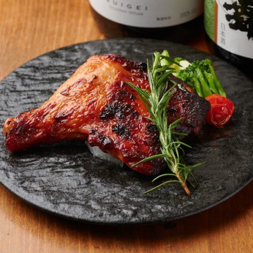 【厳選地鶏！】『骨付もも焼き』