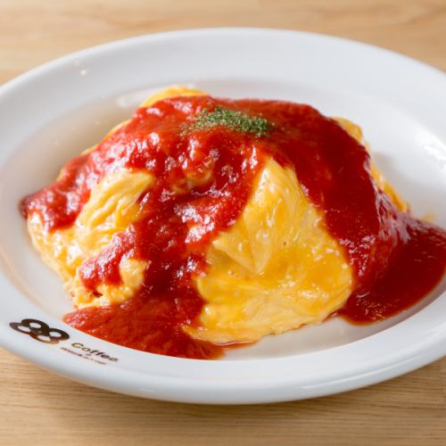 【ふわとろオムライス】サラダ、スープ付き