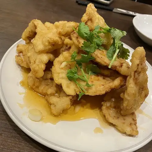 フードはどれもお酒に合う