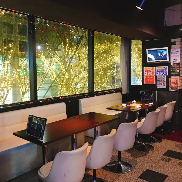Stylish window seats are also available ♪ Enjoy the rich drink menu of our restaurant while watching the scenery of Shibuya / Miyamasuzaka ♪ The distance with that child who cares about the power of tequila may be shortened ★