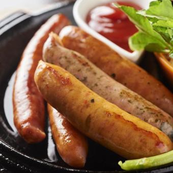 Assorted 5 types of coarsely ground wiener sausage with grain mustard